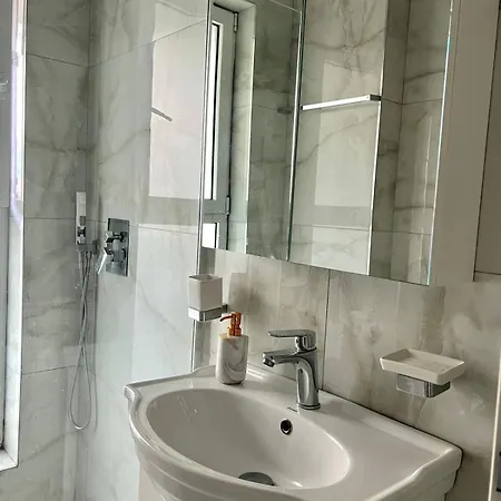 Shehu Apartamento